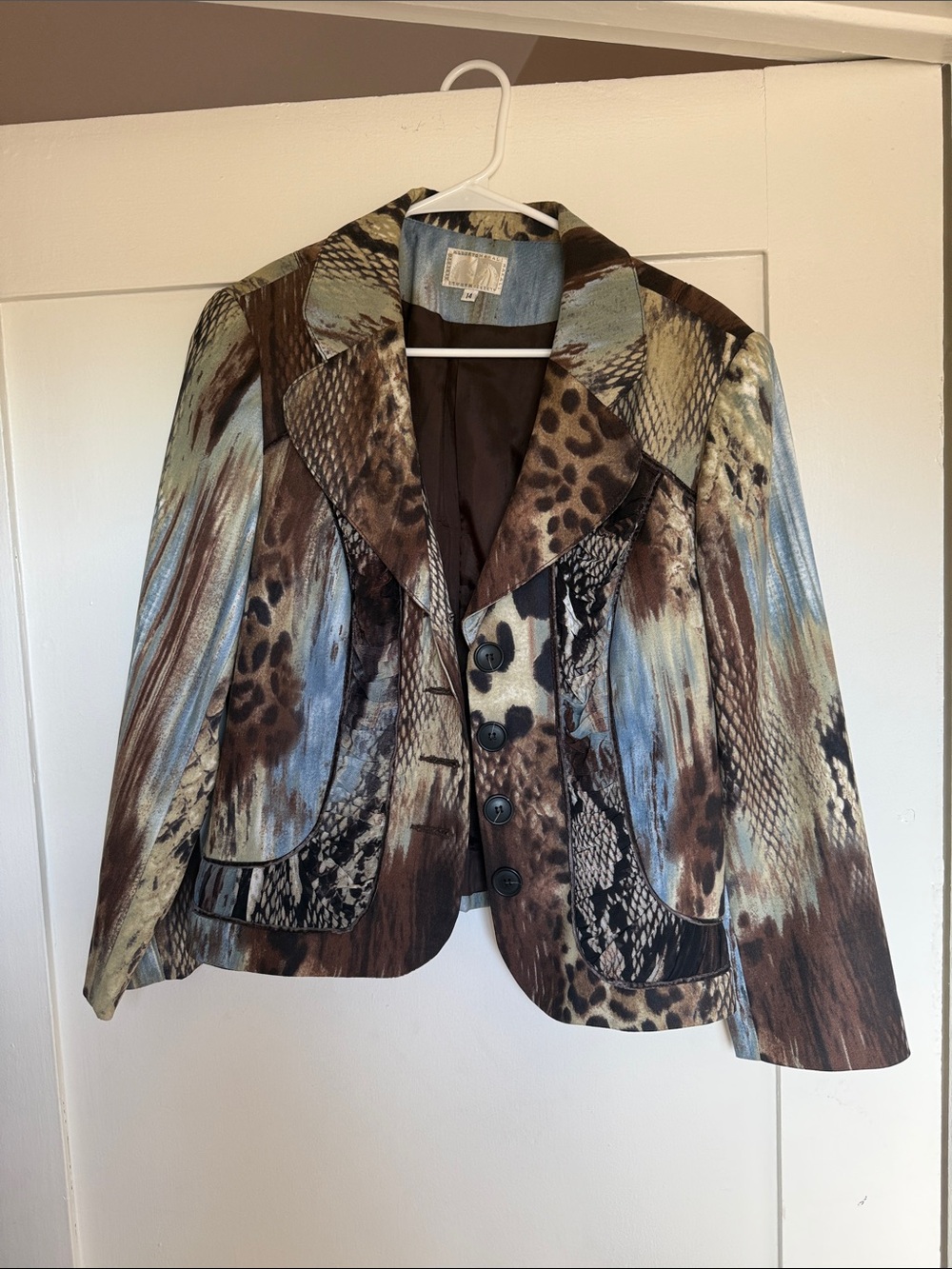 Stunning Alberto Makali Brown & Blue Mixed Animal Print Blazer